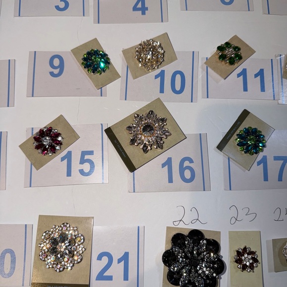 CHARMS - Picture 2 of 5